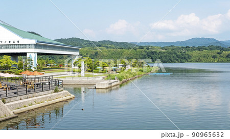 東郷池周辺の新緑・初夏イメージ 90965632