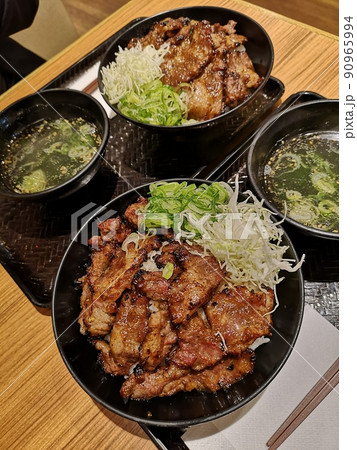 カルビ丼 90965994