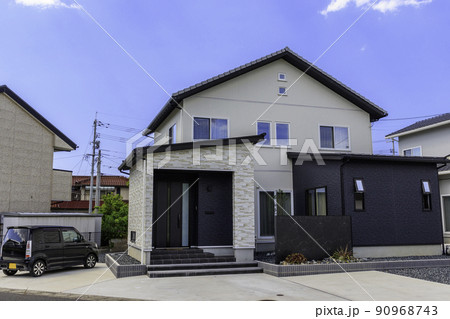 住宅　玄関アプローチ 90968743