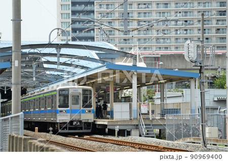 流山おおたかの森駅とアーバンパークラインとつくばエクスプレス 90969400