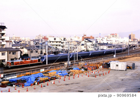 1999年 DD51836の牽く787系先頭車甲種輸送の写真素材 [90969584