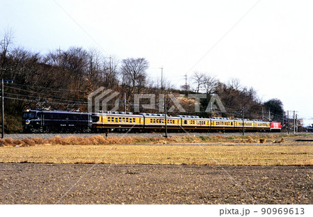 1998年　高崎線を走るEF5861クリスマストレイン'98 90969613