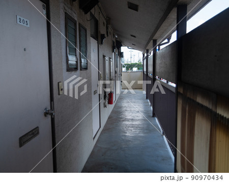 昭和のアパート 90970434