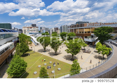 【都市風景】流山おおたかの森駅前の景観 90970528