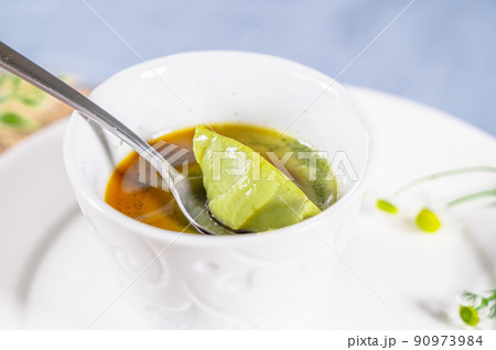 黒蜜をかけた抹茶ラテゼリー 黒蜜をかけた抹茶ラテゼリー 90973984