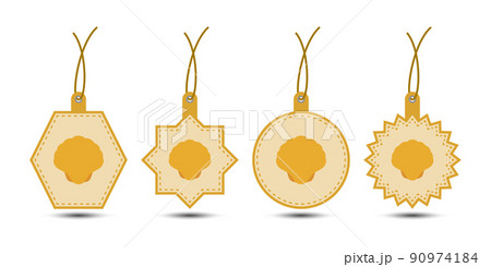 Set of Seashell tags with cord 90974184