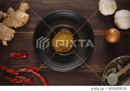 Heap of curry powder indian kitchen Heap of curry powder indian kitchen 90980638