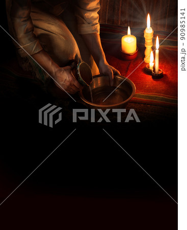 Man pours water into a bowl 90985141