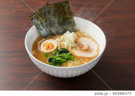 家系ラーメン 90986475