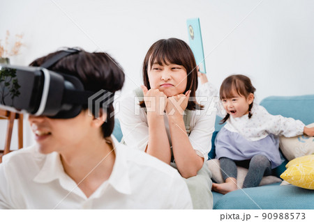 家族の時間　VR　不満　 90988573