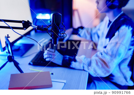 Teen Gaming Closeup Teen Gaming Closeup 90991766