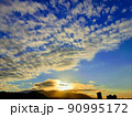 空　雲　夕焼け 90995172