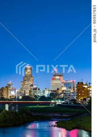 広瀬橋から望む仙台市中心部 90997665