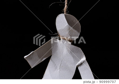 首吊り自殺 90999707