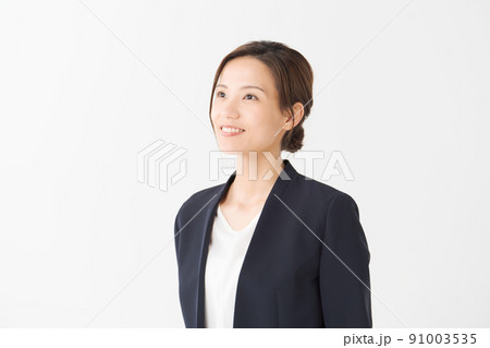20代女性 ポートレート スーツ 20代女性 ポートレート スーツ 91003535