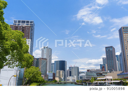 あみだ池筋堂島大橋近辺から中之島を見る 都市風景 あみだ池筋堂島大橋近辺から中之島を見る 都市風景 91005898