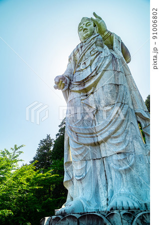 奈良　壺阪寺の大観音石像 91006802