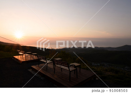 北海道三大夜景、小樽天狗山の夕暮れ 91008503