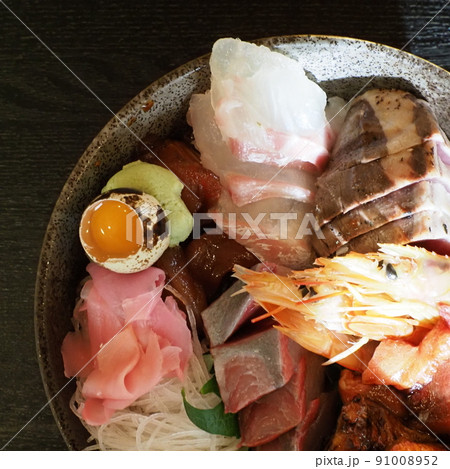 名古屋 仙谷すし 海鮮丼 91008952