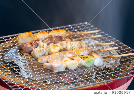 七輪（備長炭）で焼き鳥 91009917