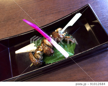 食事を楽しむ：うなぎ会席 コース料理 肝焼き 91012684