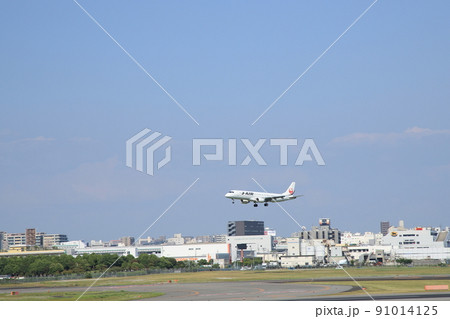 大阪伊丹空港離着陸 91014125