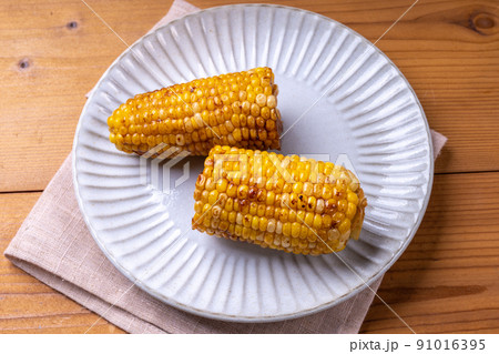 焼きとうもろこし 焼きとうもろこし 91016395
