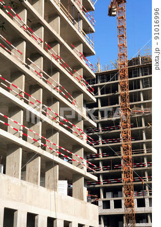 Modern Construction View 91016996