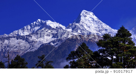 Annapurna South, Annapurna Conservation Area, Himalaya, Nepal Annapurna South, Annapurna Conservation Area, Himalaya, Nepal 91017917