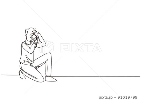 Continuous one line drawing happy photographer is taking photo using dslr camera. Male character standing full length and shooting. Studio photography. Single line draw design vector illustration 91019799