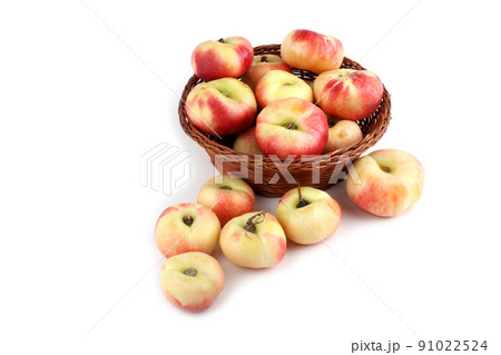 Flat peach (doughnut peach, donut peach, UFO peach, peento peach, saucer peach). Ancient Chinese variety "Pan tao". Delicacy 91022524