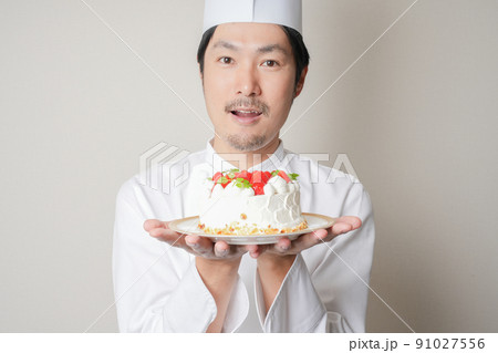 パティシエとケーキ 91027556