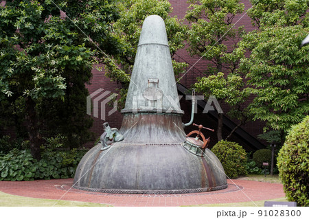 山崎蒸溜所の古いポットスチル 91028300