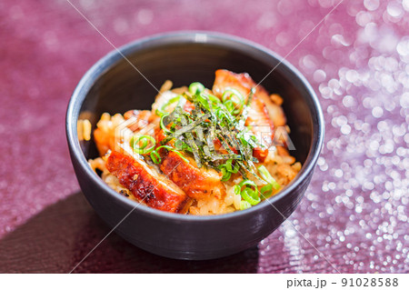 うな丼　鰻ご飯　【 和食 の イメージ 】 91028588