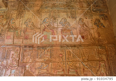 Ruins of ancient Deir el-Medina, one of the group of Theban necropolises 91034795