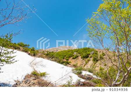 一切経山 残雪 春 一切経山 残雪 春 91034936