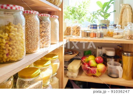 Storage of food in the kitchen in pantry 91036247