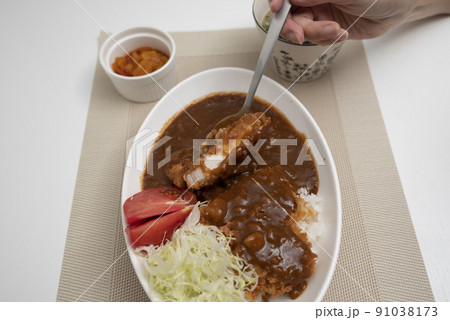 皆んな大好きカツカレースプーン上げ 91038173
