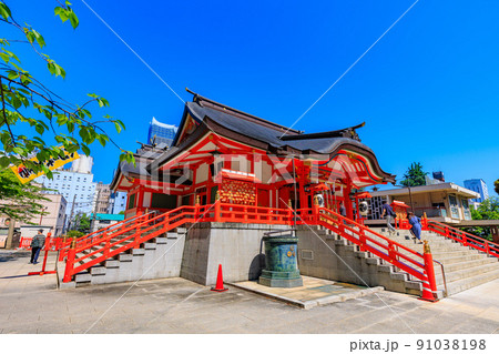 東京　新宿区　歌舞伎町の都市風景　花園神社 91038198