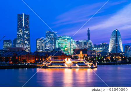 横浜 赤レンガ倉庫とみなとみらい 夜景 横浜 赤レンガ倉庫とみなとみらい 夜景 91040090