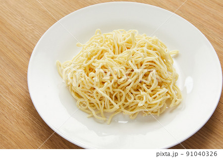 生麺 ラーメン 生麺 ラーメン 91040326