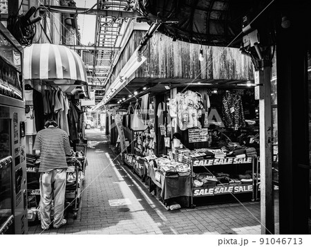 東京　吉祥寺　ハモニカ横丁 91046713