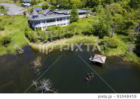 洞爺 西山山麓火口を空撮(西新山沼) 洞爺 西山山麓火口を空撮(西新山沼) 91048459