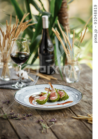 Plate of gourmet lamb cutlet ribs Plate of gourmet lamb cutlet ribs 91048819