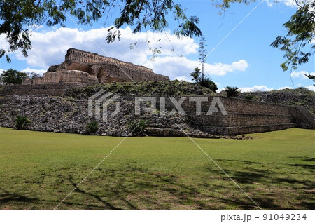 メキシコ メリダ カバー遺跡のコズ・ポープ メキシコ メリダ カバー遺跡のコズ・ポープ 91049234