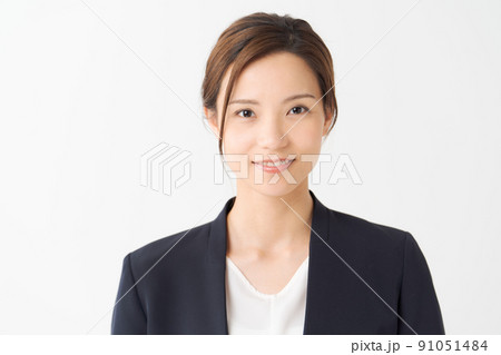 20代女性 ポートレート スーツ 20代女性 ポートレート スーツ 91051484