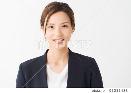 20代女性 ポートレート スーツ 20代女性 ポートレート スーツ 91051488