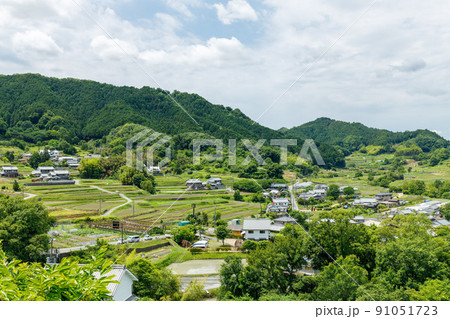 2022年6月8日の飛鳥 石舞台古墳周辺の棚田 上居から阪田と稲渕の棚田 2022年6月8日の飛鳥 石舞台古墳周辺の棚田 上居から阪田と稲渕の棚田 91051723