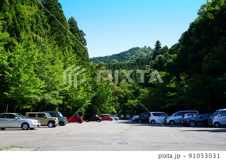 文殊山【泰澄大師,深田久弥ゆかりの山】登山口 新緑 文殊山【泰澄大師,深田久弥ゆかりの山】登山口 新緑 91053031
