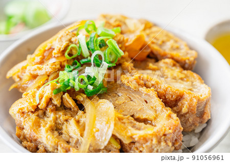 ミルフィーユかつのカツ丼 ミルフィーユかつのカツ丼 91056961